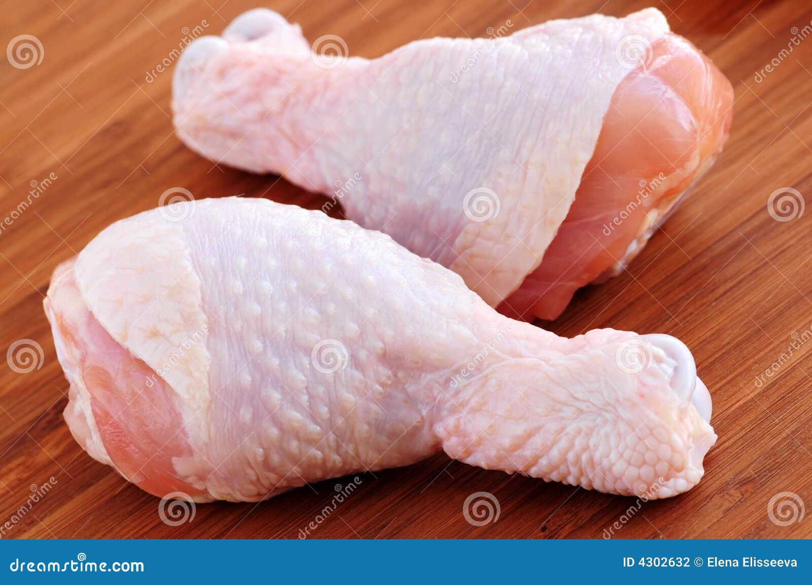 pilon-de-poulet-cru-4302632.jpg